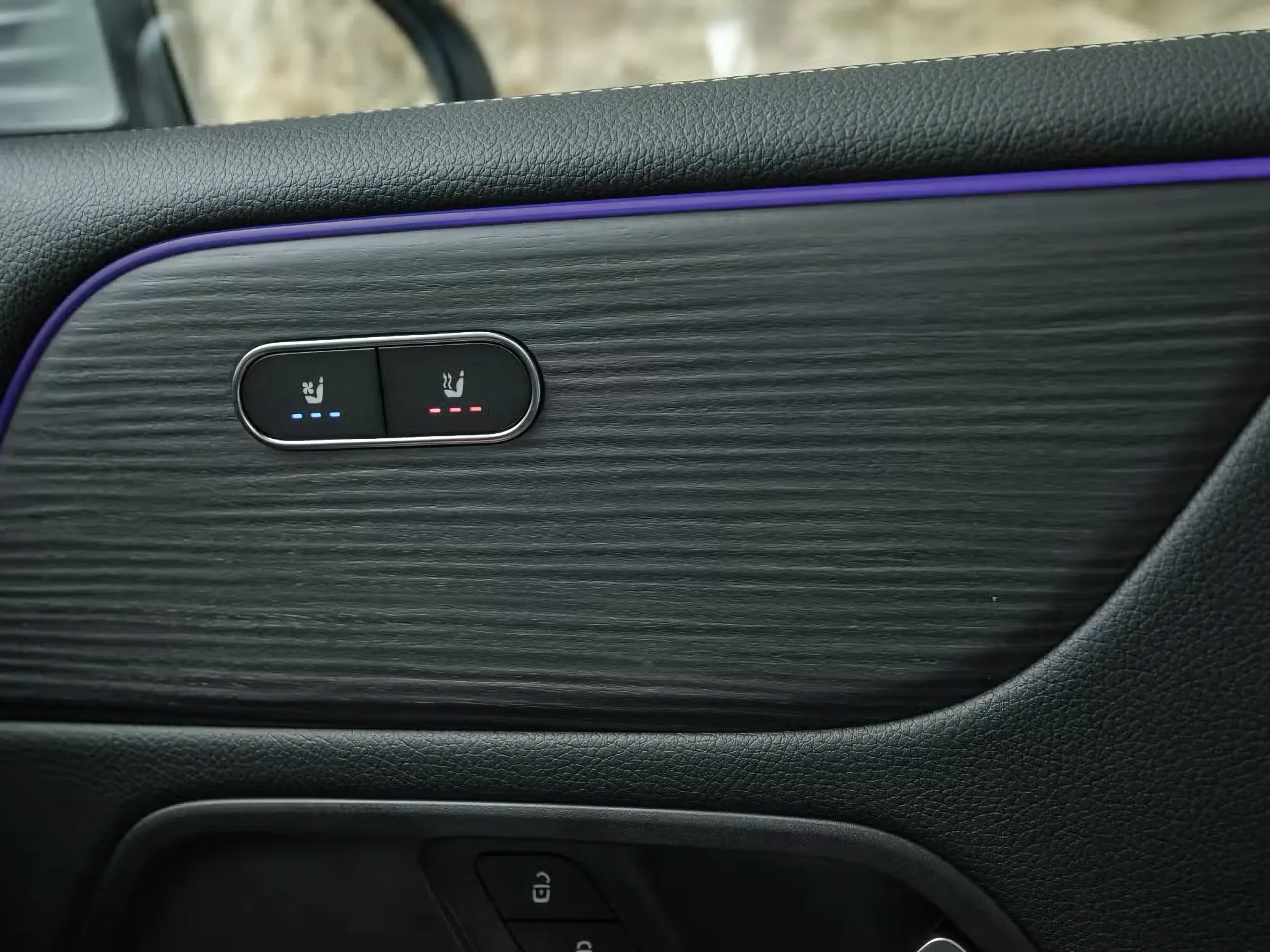 Mercedes EQB250+ Gallery Image 8