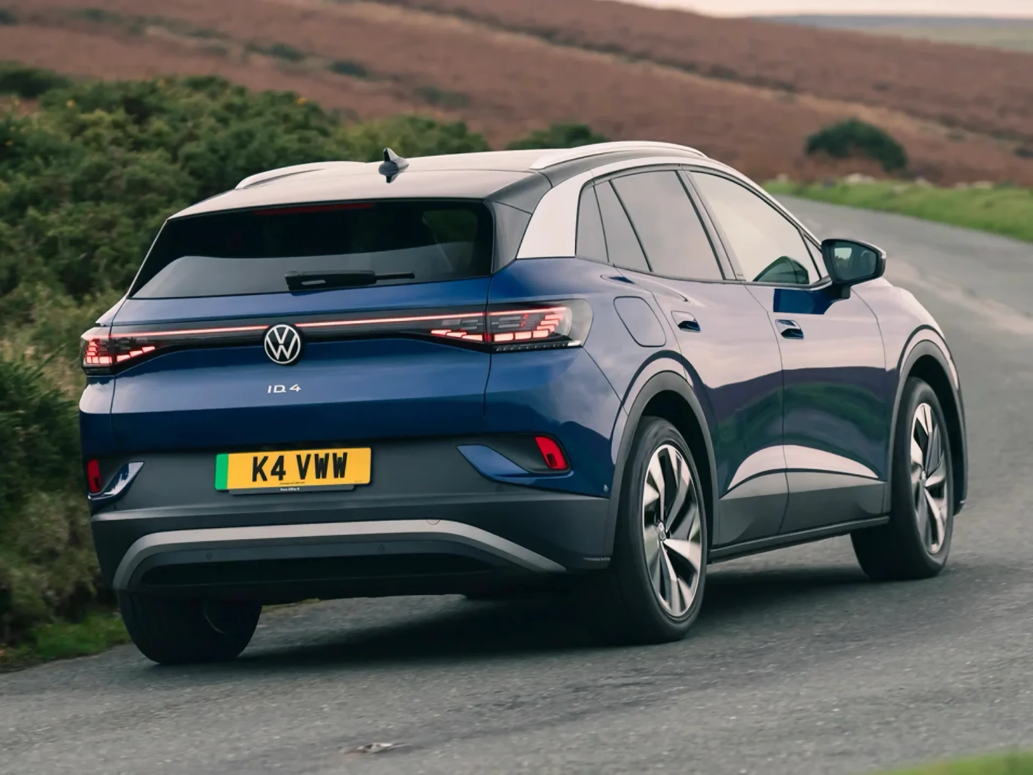 VW ID4 Gallery Image 2