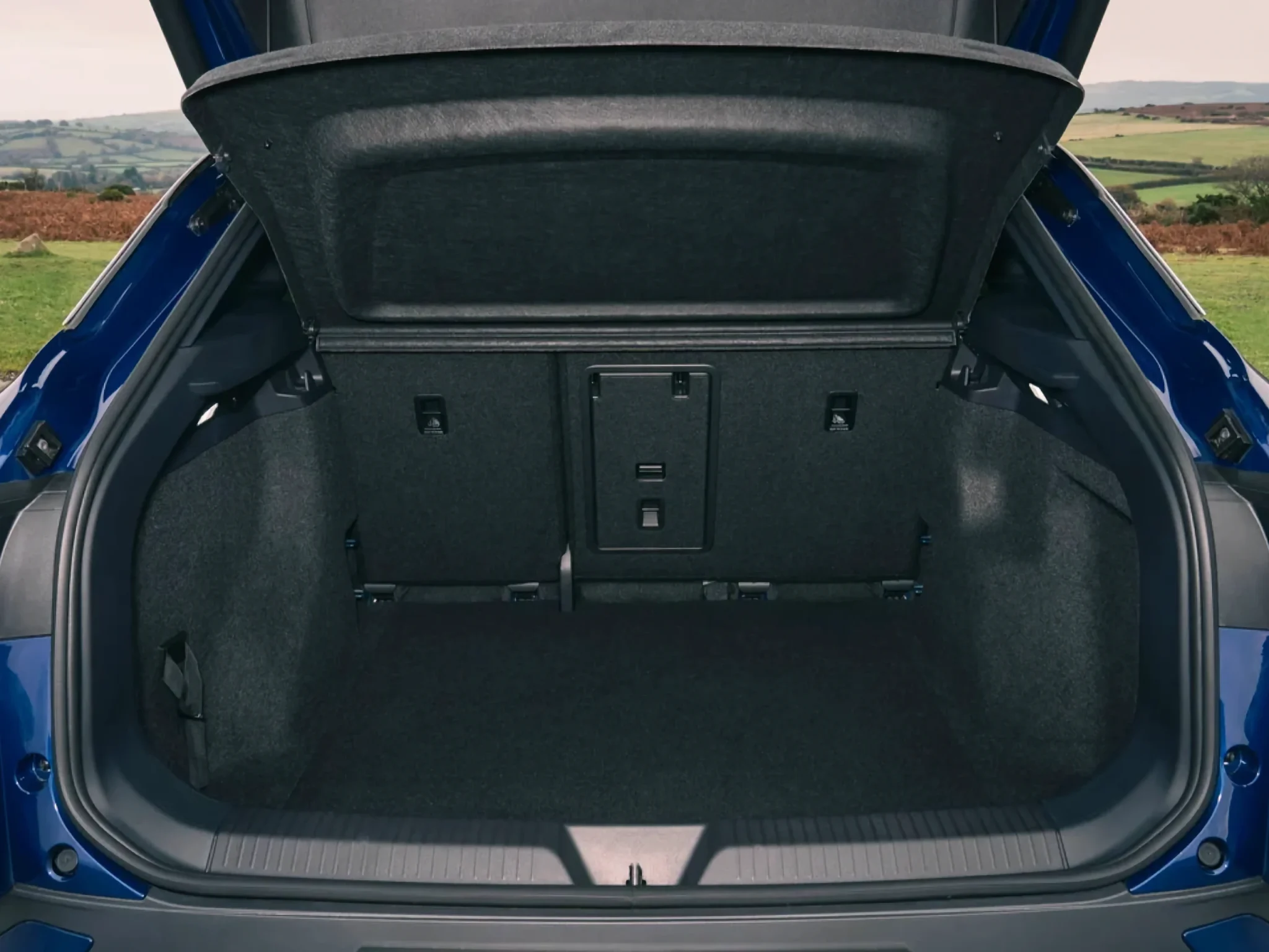 VW ID4 Gallery Image 7