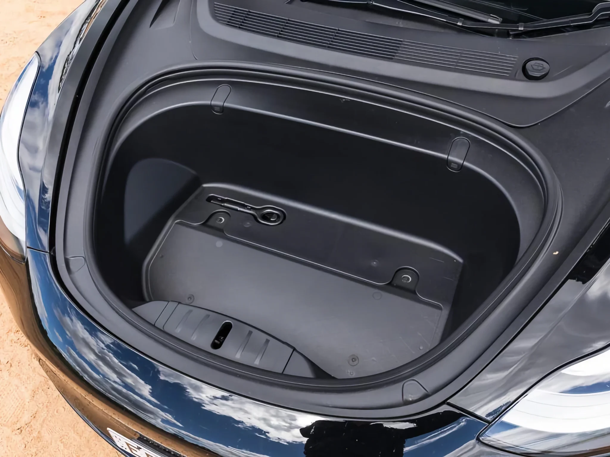 Tesla Model 3 Used Gallery Image 8